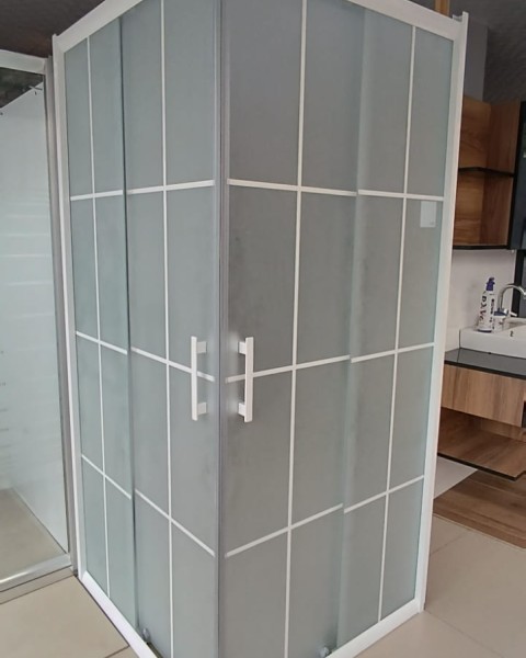 POOL SERİSİ BEYAZ PROFİLLİ KAROLAJLI CAM DUŞAKABİN