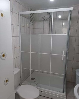 POOL SERİSİ BEYAZ PROFİLLİ KAROLAJLI CAM DUŞAKABİN