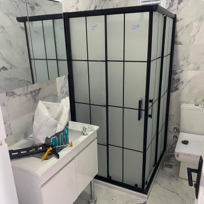 POOL SERİSİ SİYAH PROFİLLİ KAROLAJLI CAM DUŞAKABİN