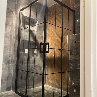 POOL SERİSİ SİYAH PROFİLLİ KAROLAJLI CAM DUŞAKABİN