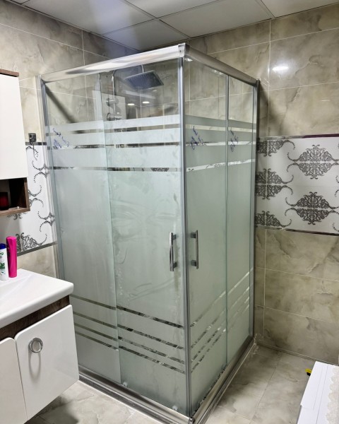 POL SERİSİ DESENLİ CAM DUŞAKABİN